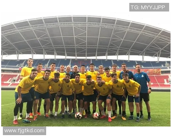 重庆足球队耐力对比深度解析揭示球队潜力与挑战